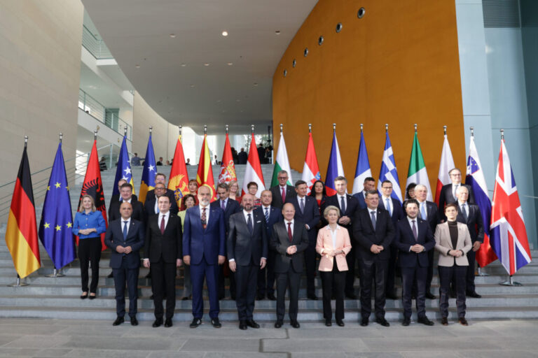 WB Leaders Sign Agreement on Professional Qualifications Recognition