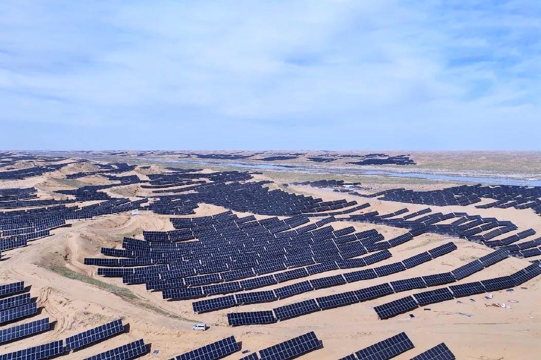 China Connects World's Largest Solar Plant to Power Grid - The Region