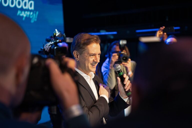 Golob zmaga na volitvah v Sloveniji